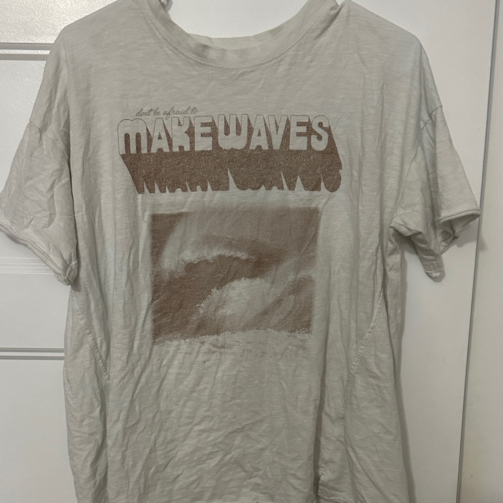 Aerie Cream Graphic Tee
